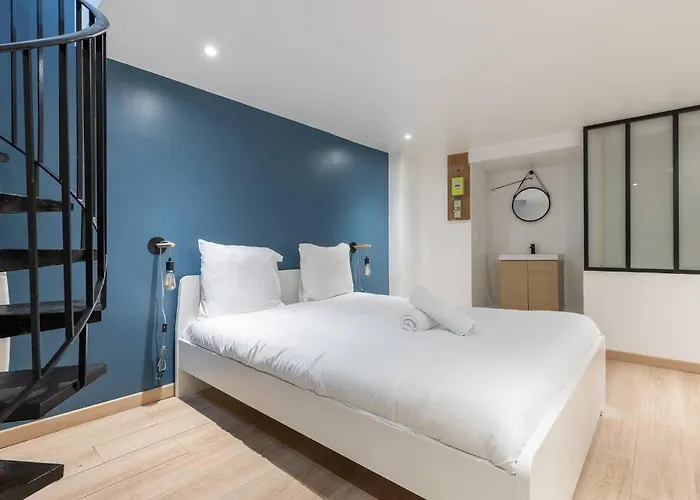 Lägenhet Charming Two Bedroom Wagram 17th
