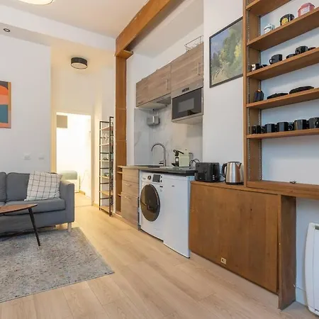 شقة Charming Two Bedroom Wagram 17th *