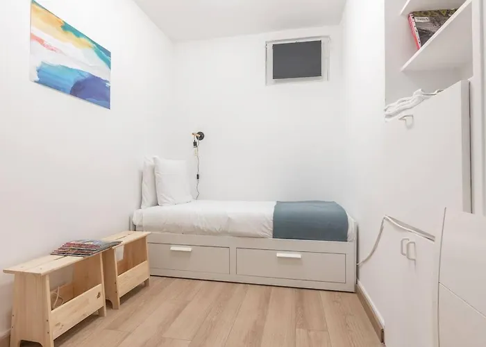 Apartmán Charming Two Bedroom Wagram 17th *